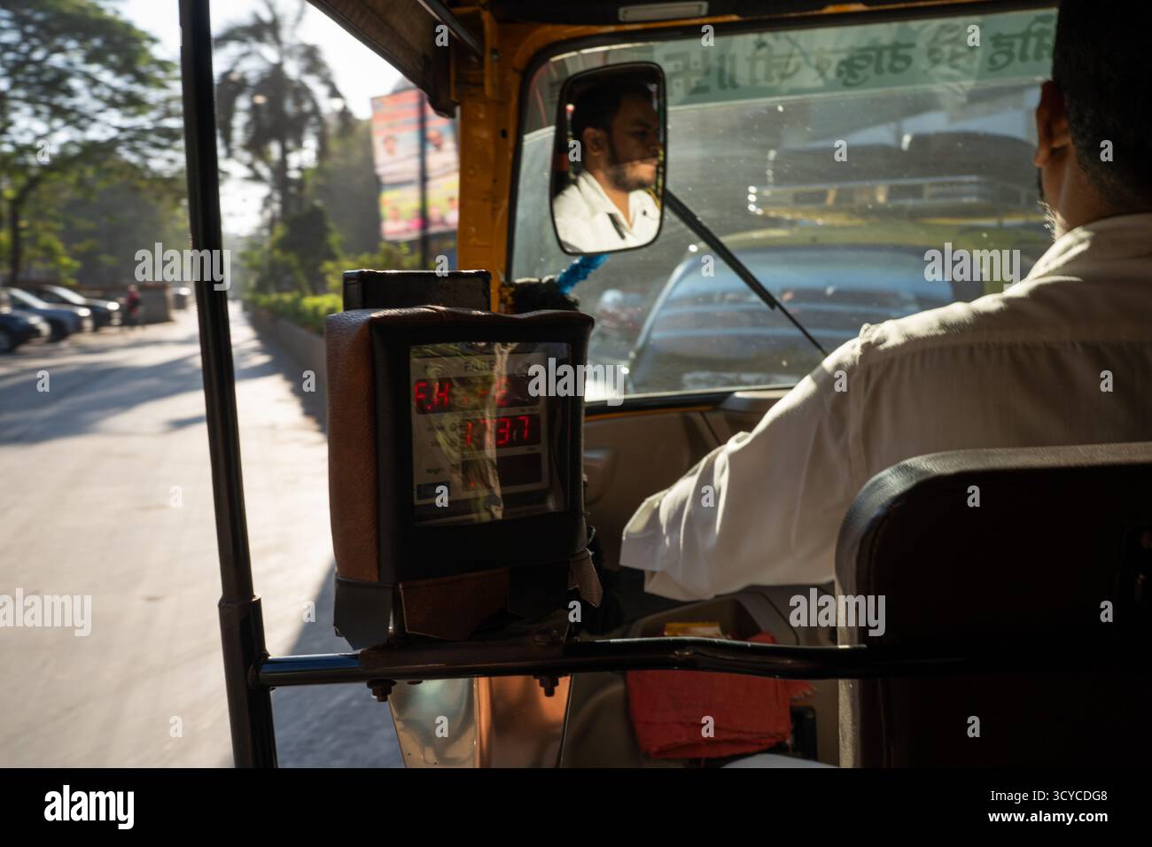 Ladenbesitzer in Mumbai, Indien, 7. Februar 2025 Stockfoto