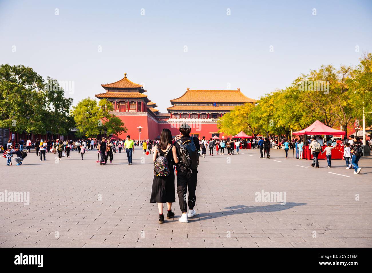 Peking, China - 5. Oktober 2018: Sightseeing zu zweit in der Verbotenen Stadt. Stockfoto
