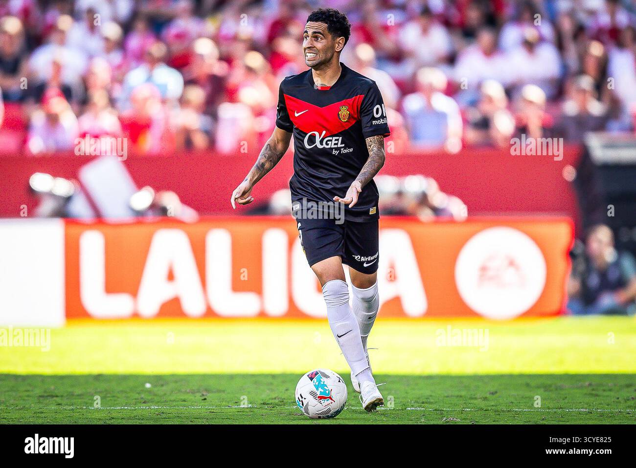 Sevilla, Espagne. Oktober 2025. Omar MASCARELL von RCD Mallorca während des spanischen Meisterschaftsspiels LaLiga zwischen Sevilla FC und RCD Mallorca am 18. Oktober 2025 im Estadio Ramon Sanchez Pizjuan in Sevilla, Spanien - Foto Rafael Roman/Matthieu Mirville/DPPI Credit: DPPI Media/Alamy Live News Stockfoto