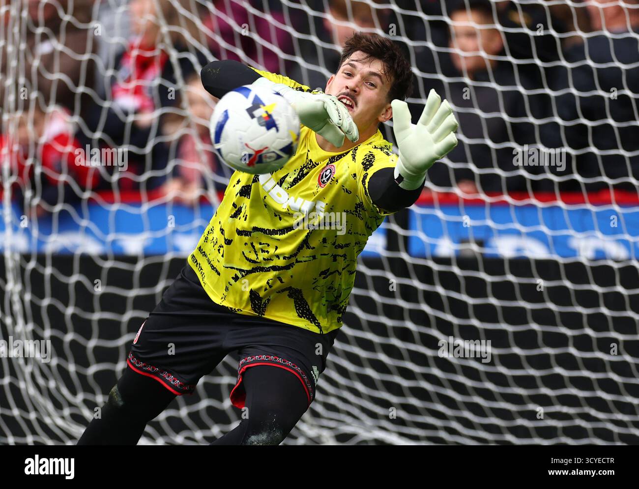 Sheffield, Großbritannien. Oktober 2025. Liam Hall of Sheffield United während des Spiels der Sheffield United gegen Watford Sky Bet Championship in der Bramall Lane, Sheffield. Der Bildnachweis sollte lauten: Simon Bellis/Sportimage Credit: Sportimage Ltd/Alamy Live News Stockfoto