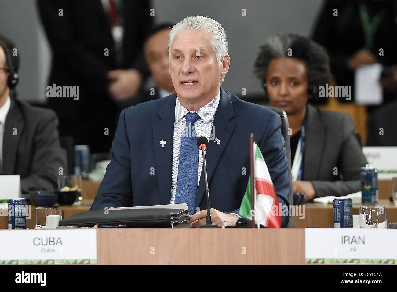Rio de Janeiro, Brasilien, 6. Juli 2025. Präsident Kubas, Miguel Díaz-Canel Bermudez, während einer Sitzung auf der Plenartagung BRICS 2025. Stockfoto