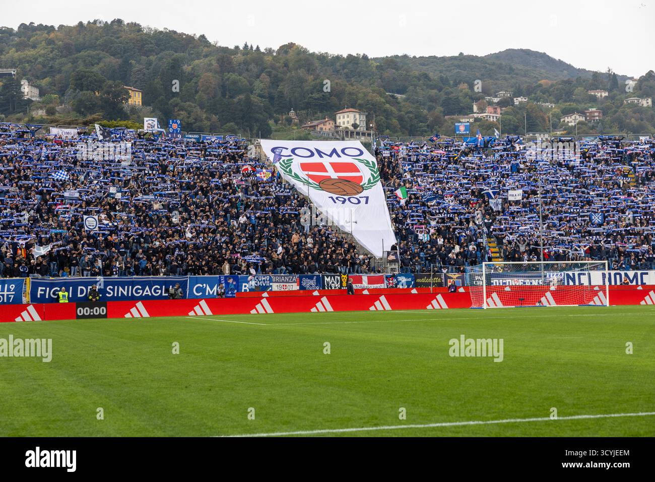 Como, Italien. Oktober 2025. como Fans während der Serie A Spiel Como 1907 gegen Juventus FC - Como 19. oktober 2025 Stockfoto