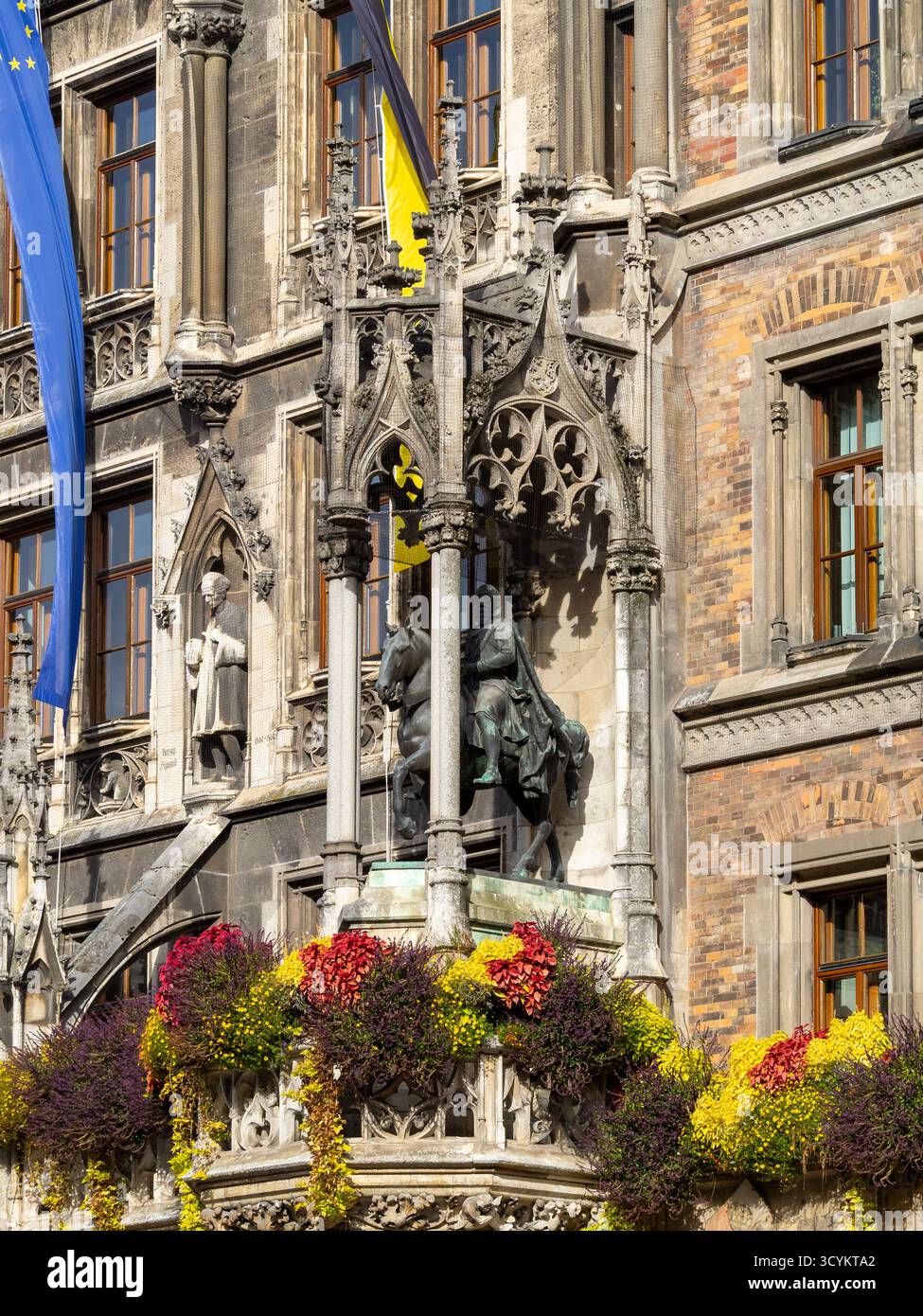 Münchner Neues Rathaus Fassadenstatue des Fürsten Luitpold Stockfoto