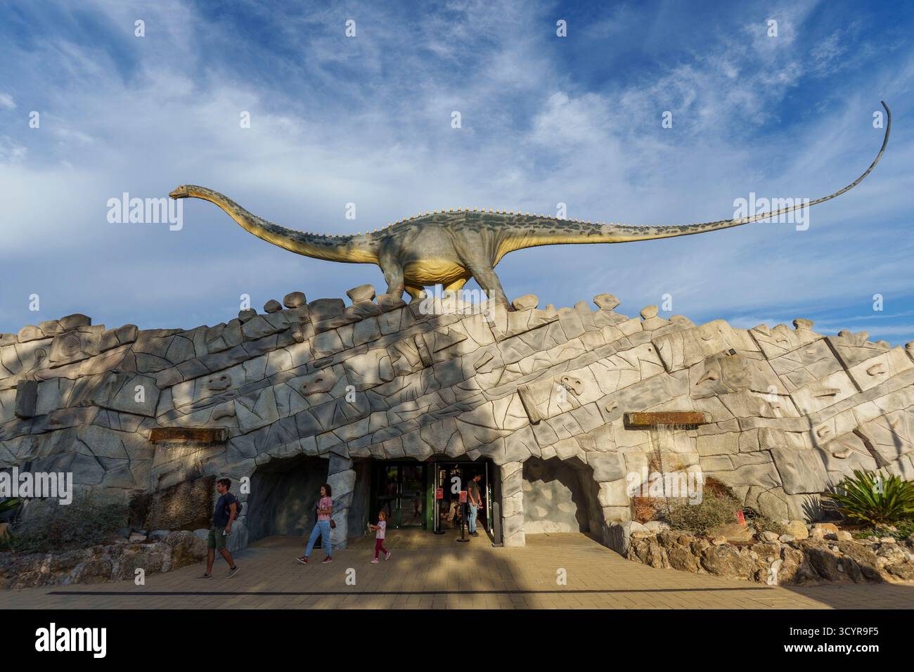 Eintritt zum Dinosaurier-Freizeitpark Dino Parque in Lourinhã, Portugal, Europa Stockfoto