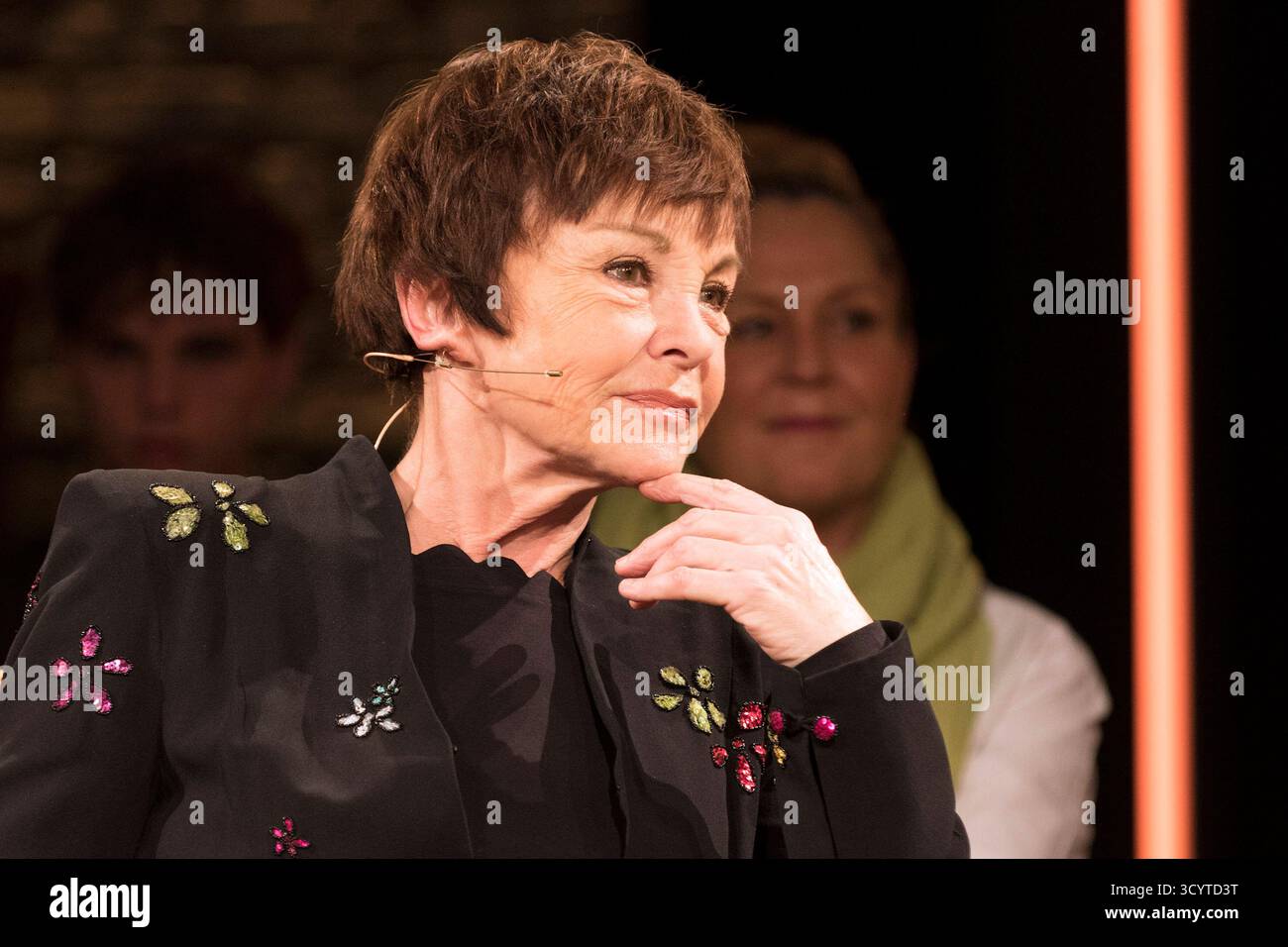 Katrin Sass im Bild: Katrin Sass - Schauspielerin. DEU, Bremen, Radio Bremen, 3nach9, Live-Aufzeichnung vom 17.10.2025. *** Katrin Sass im Bild Katrin Sass Schauspielerin DEU, Bremen, Radio Bremen, 3nach9, Live-Aufnahme vom 17 10 2025 Stockfoto