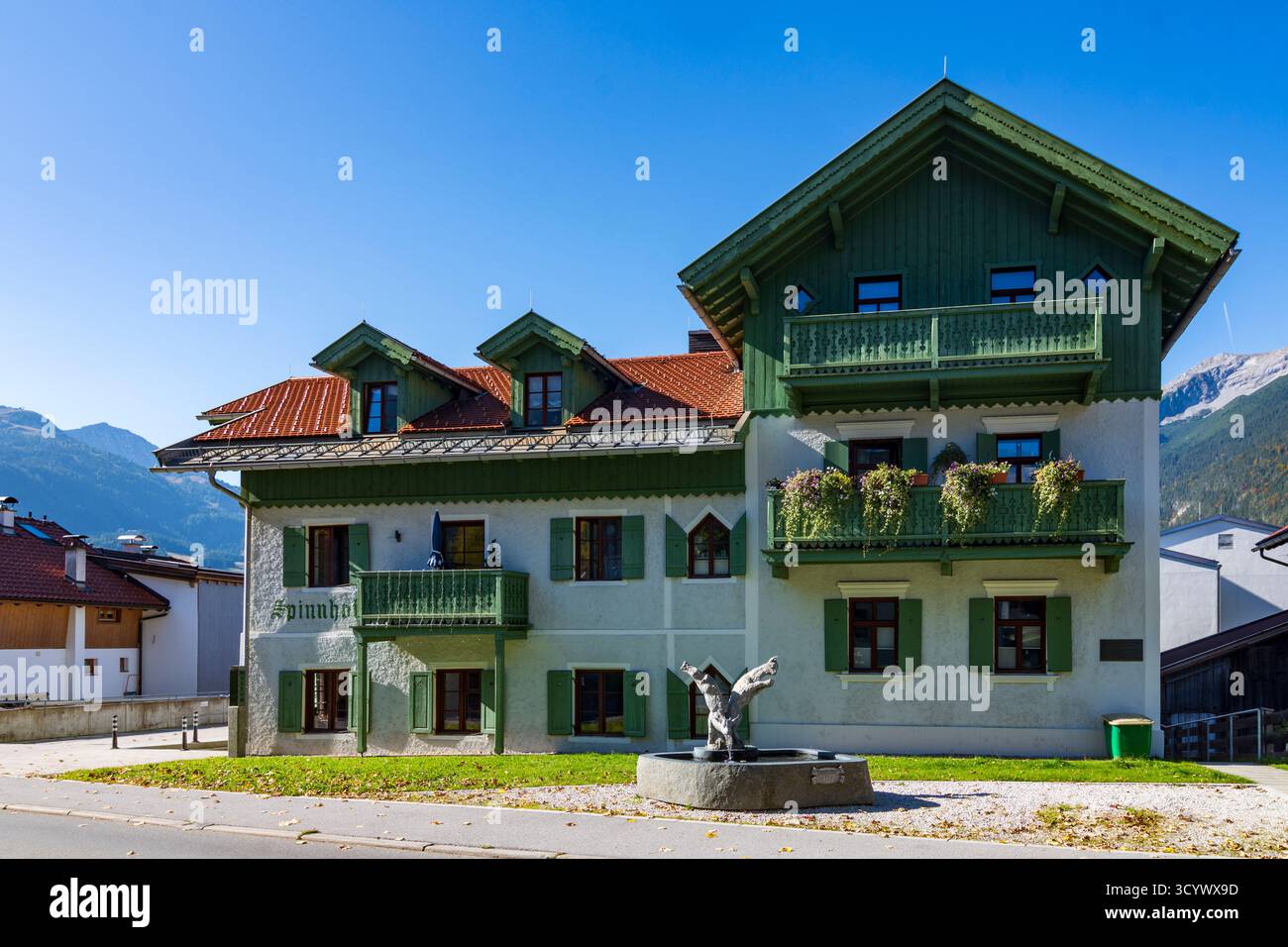 Ehrwald: Museum im Spinnhof (Ehrwalder Heimatmuseum) in der Tiroler Zugspitz Arena, Tirol, Tirol, Österreich Stockfoto