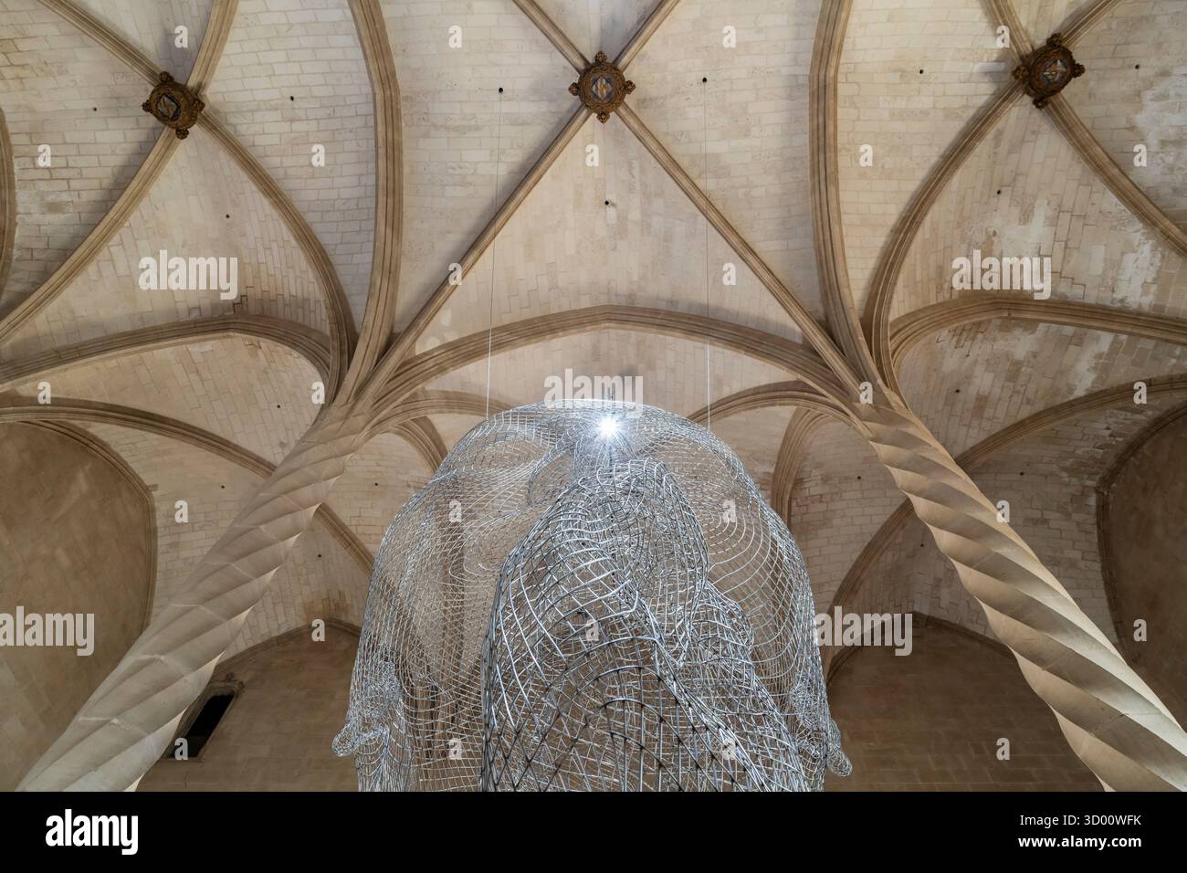 Werk des katalanischen Künstlers Jaume Plensa im gotischen Gebäude von La Lonja, Palma, Mallorca, Balearen, Spanien Stockfoto