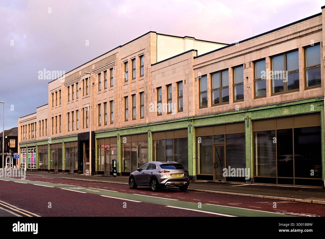 Im Vereinigten Königreich: „The Robinson“, Stanley Buildings, Caunce St, Blackpool im Abendlicht Stockfoto