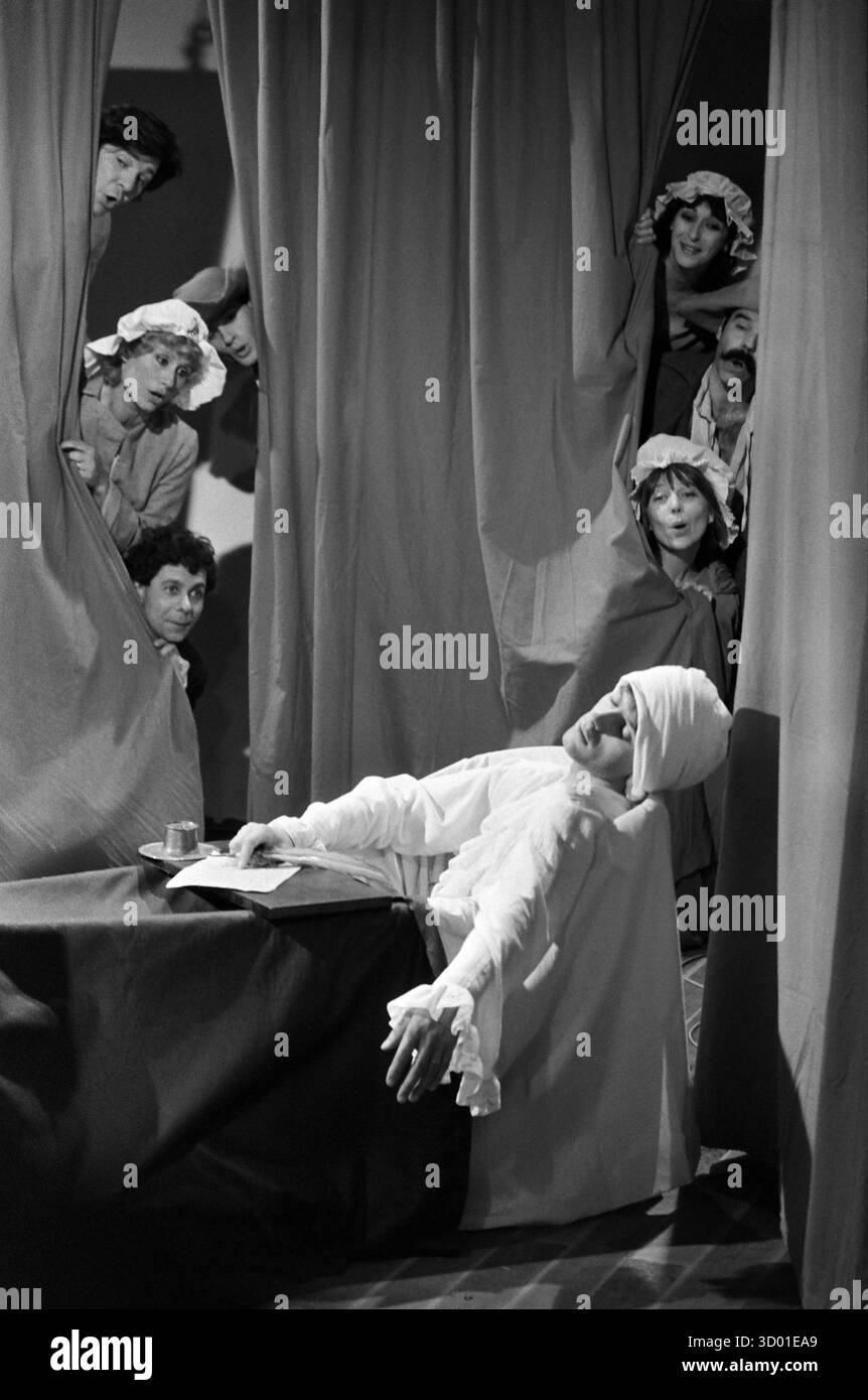 Französische Fernsehsendung „14 Juillet: la révolution francaise, Chantez le moi“, ausgestrahlt am 14. Juli 1984 auf Antenne 2, präsentiert von Jean-Francois Kahn. Stockfoto