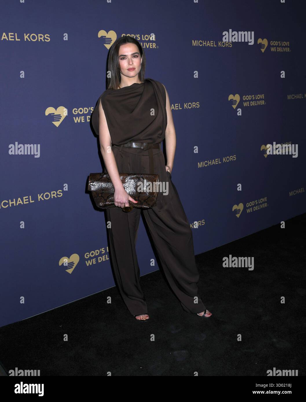 20. Oktober 2025, New York, NY, Vereinigte Staaten: Zoey Deutch nimmt an der Feier der Golden Heart Awards 2025 Teil. In der Cathedral Church of St. John the Divine in New York. Photo Image Press/Zuma Press 20. Oktober 2025. (Credit Image: © Photo Image Press via ZUMA Press Wire) NUR REDAKTIONELLE VERWENDUNG! Nicht für kommerzielle ZWECKE! Stockfoto