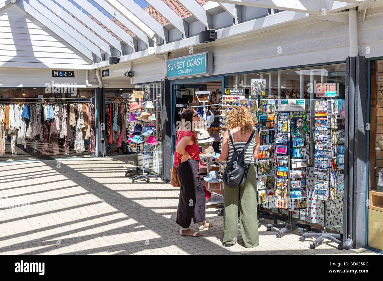 Sunset Coast Souvenirs in einem Einkaufszentrum im Hillarys Boat Harbour, Perth, Western Australia, WA, Australien Stockfoto