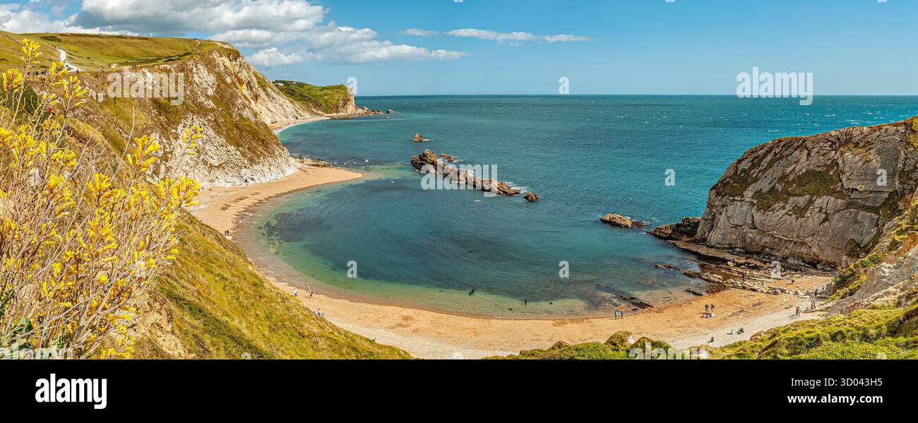 St. Oswald Bay und Mann O'War Bucht bei Durdle Door Cliff Bildung in der Nähe von Lulworth, Dorset, Südengland, Großbritannien Stockfoto