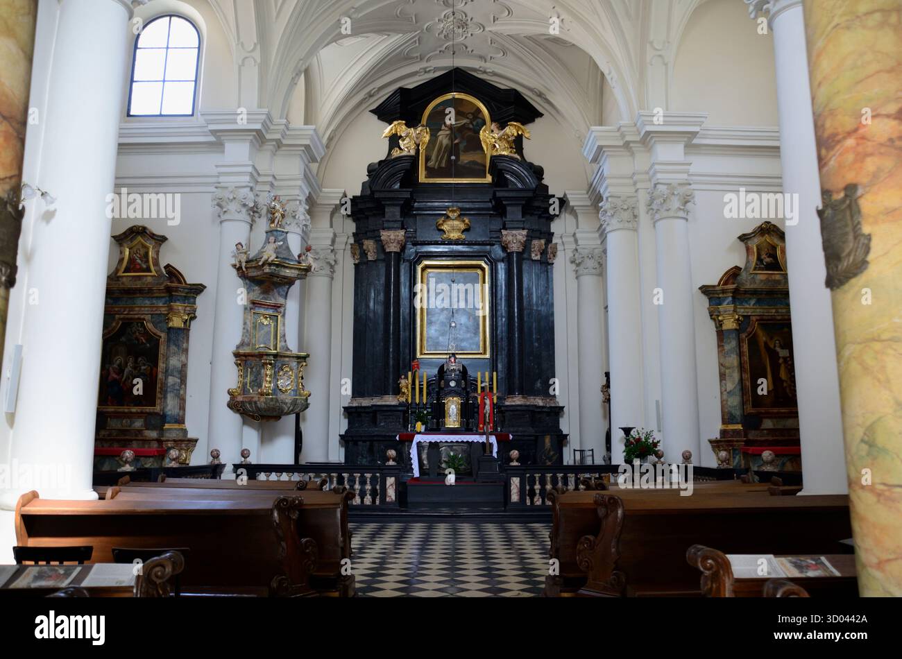 Kirche St. Teresa von Jesus und St. Johannes vom Kreuz, Krakau, Polen, Europa Stockfoto