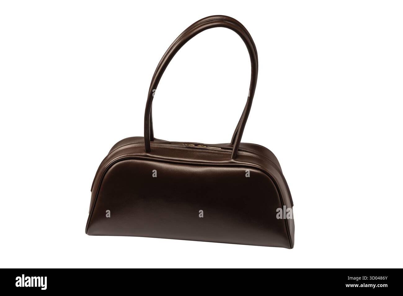 Bowling Browm Ledertasche isoliert auf weißem Hintergrund. Trendige Damentasche. Stockfoto