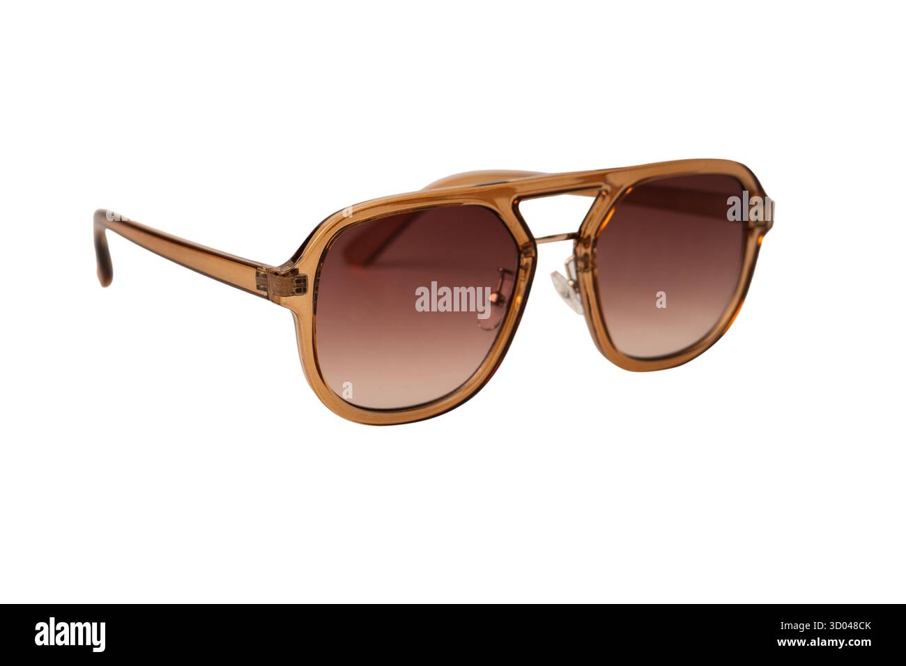 Frau braun trendige Sonnenbrille isoliert auf einem weißen Hintergrund. Stockfoto