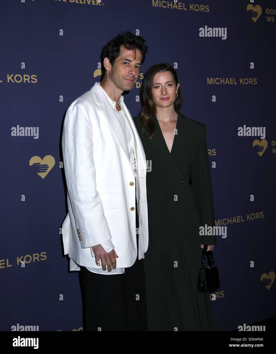 20. Oktober 2025, New York, NY, USA: Mark Ronson und Grace Gummer nehmen an der Feier der Golden Heart Awards 2025 teil. In der Cathedral Church of St. John the Divine in New York. Photo Image Press/Zuma Press 20. Oktober 2025. (Credit Image: © Photo Image Press via ZUMA Press Wire) NUR REDAKTIONELLE VERWENDUNG! Nicht für kommerzielle ZWECKE! Stockfoto