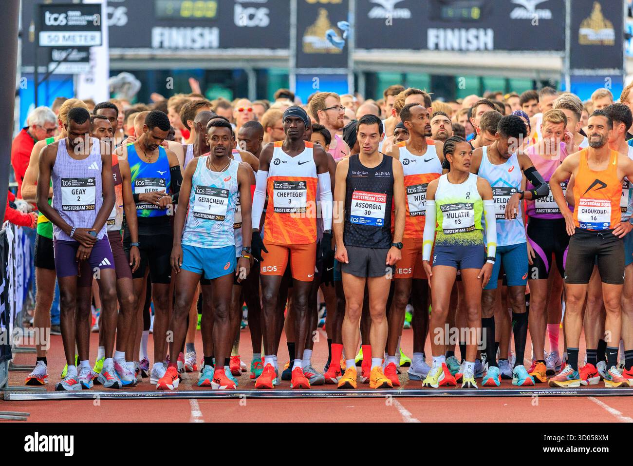 Amsterdam, Niederlande. Oktober 2025. AMSTERDAM, NIEDERLANDE - 19. OKTOBER: Während des TCS Amsterdam Marathon im Olympiastadion am 19. Oktober 2025 in Amsterdam, Niederlande. (Foto: Marcel van Plateringen/Orange Pictures) Credit: Orange Pics BV/Alamy Live News Stockfoto