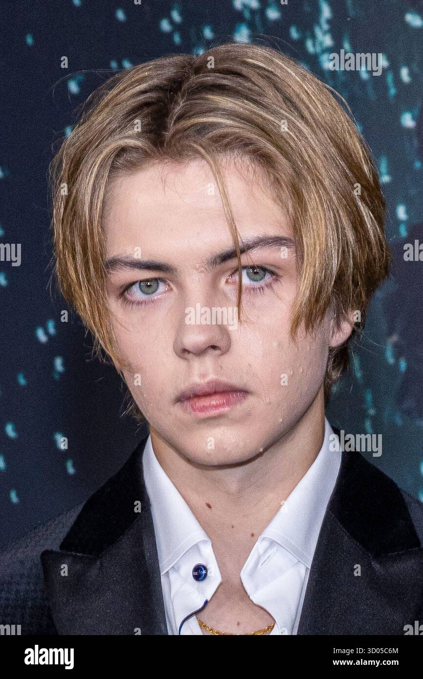 20. Oktober 2025: Burbank, Kalifornien: Mikkal Karim Fidler. â œIT: Willkommen zur Premiere von Derryâ in den Warner Bros. Studios. (Kreditbild: © Ryan Hartford/AdMedia via ZUMA Press Wire) NUR REDAKTIONELLE VERWENDUNG! Nicht für kommerzielle ZWECKE! Stockfoto