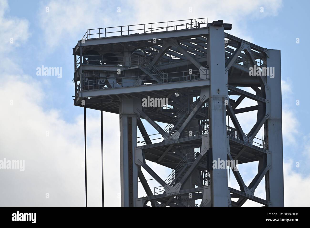 Raumschiff 38 Vorbereitungen vor einem statischen Brandversuch auf der Orbitalstartanlage, Pad A, Sternenbasis, Boca Chica, Texas, September 2025 Wo: Boca Chica, Texas, Vereinigte Staaten Wann: 19 Sep 2025 Credit: Anthony Stanley/WENN Stockfoto