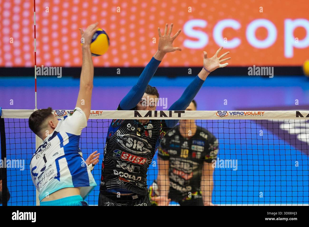 Monza, Italien. Oktober 2025. Simone Giannelli, während Vero Volley Monza gegen Sir Susa Scai Perugia, Superlega Credem Banca. Quelle: Alessio Morgese / Alamy Live News Stockfoto