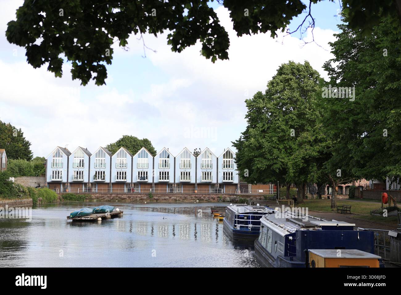 Chichester Canal Basin, am Wasser gelegen, beherbergt Chichester West Sussex UK Stockfoto