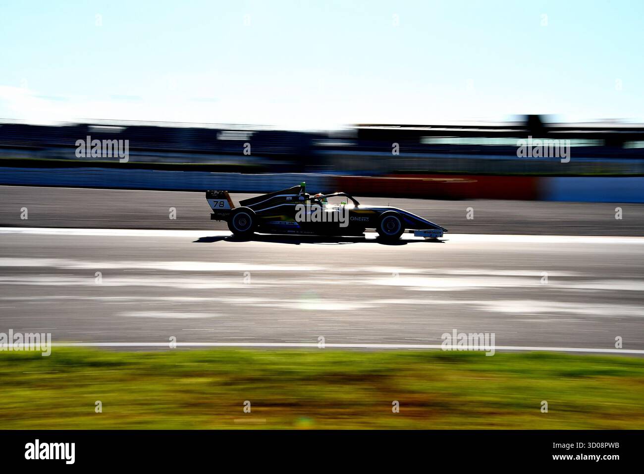 TC Racing italienischer Fahrer Alfio Spina im Qualifying am samstag Stockfoto