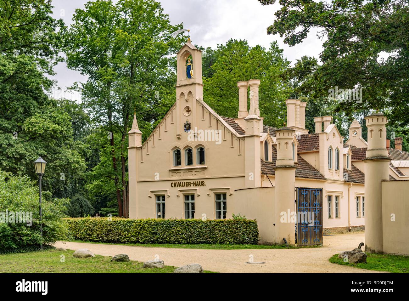 Cavalier House im Branitz Park, ein Landschaftspark, der 1846 von Fürst Hermann von Pückler-Muskau in Branitz, Cottbus, Spree-Neisse, Bran angelegt wurde Stockfoto