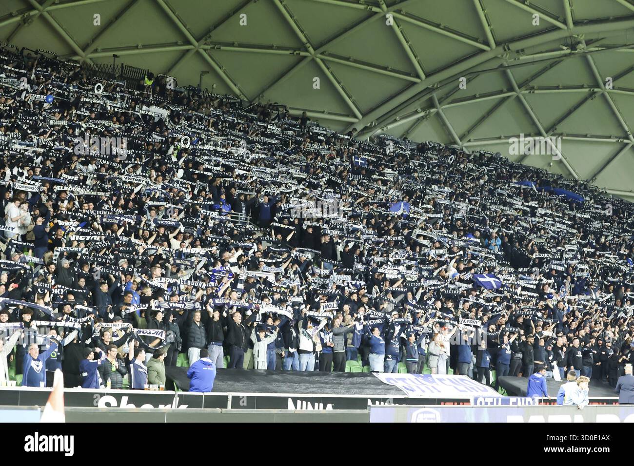 MELBOURNE, AUSTRALIEN – MAI 31: Melbourne Victory Fanatmosphäre vor dem A-League-Spiel der Männer zwischen Melbourne City und Melbourne Vic Stockfoto