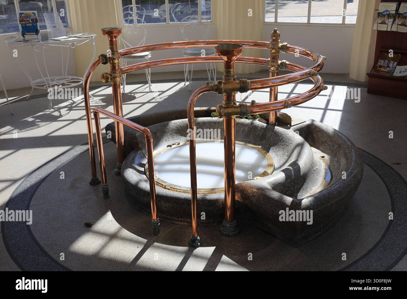 Franzensquelle, Frantiskovy Lazne, Franzensbad, Kurort in der Region Karlsbad, Böhmen, Tschechische Republik Stockfoto