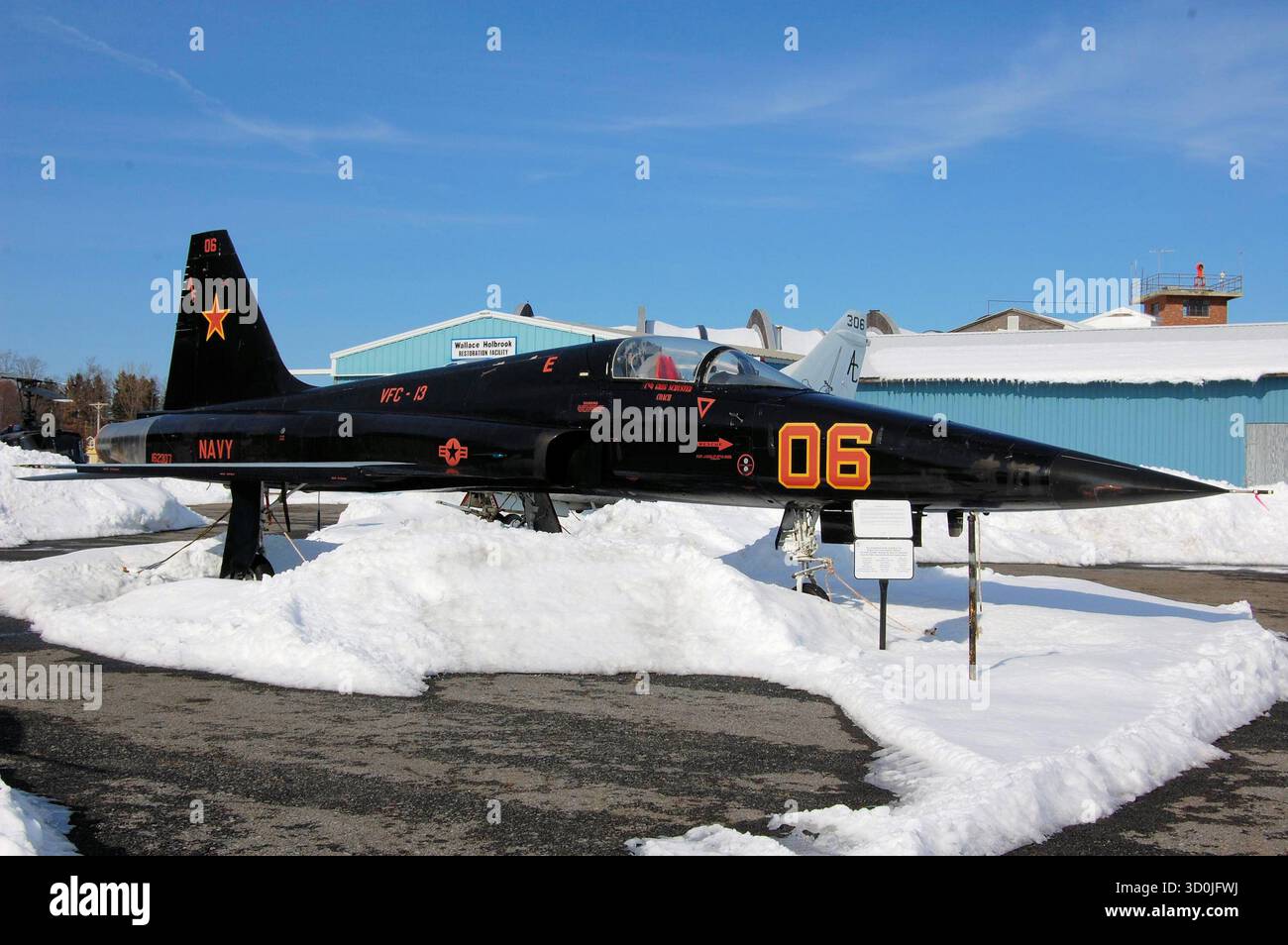 F-5E Tiger II Überschallflugzeug; in den Markierungen der VFC-13 ein gegnerisches Trainingsgeschwader der US Navy. Auf der ESAM zu sehen Stockfoto