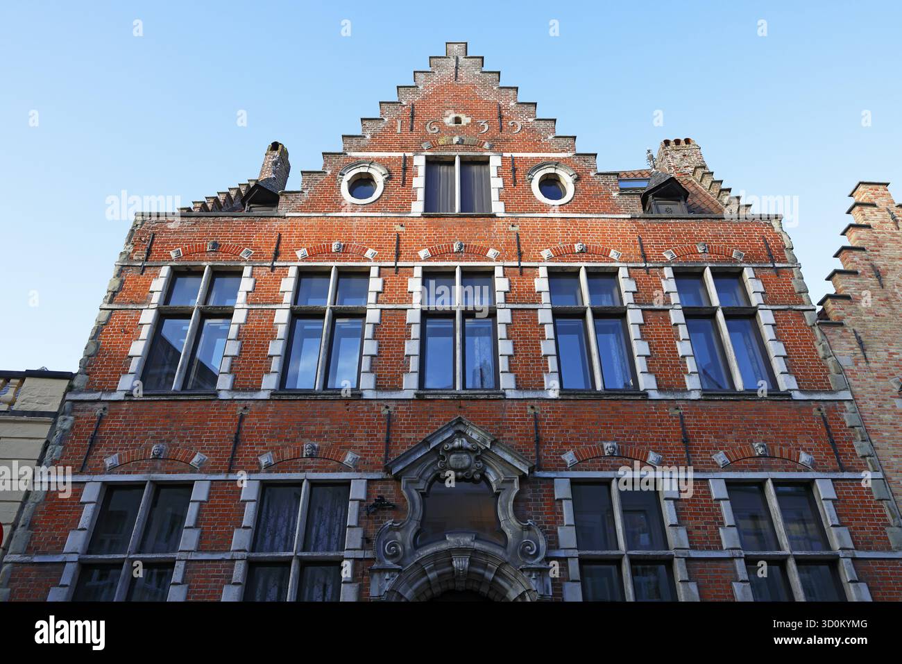 Historische Treppe in der Altstadt von Brügge, UNESCO-Weltkulturerbe, Flandern, Belgien Stockfoto