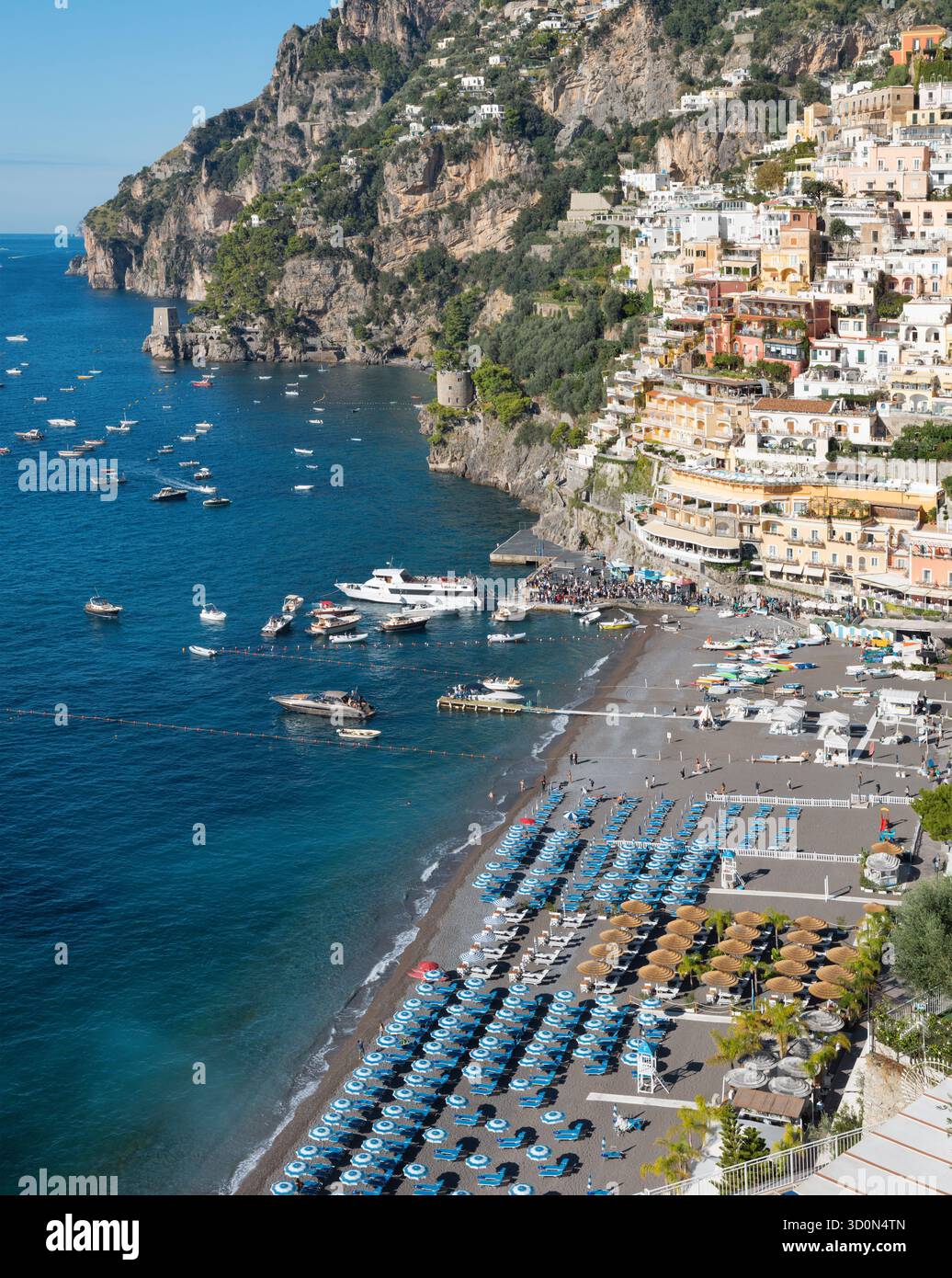 Positano - Amalfiküste - die Stadt mit der Küste und dem Strand Stockfoto