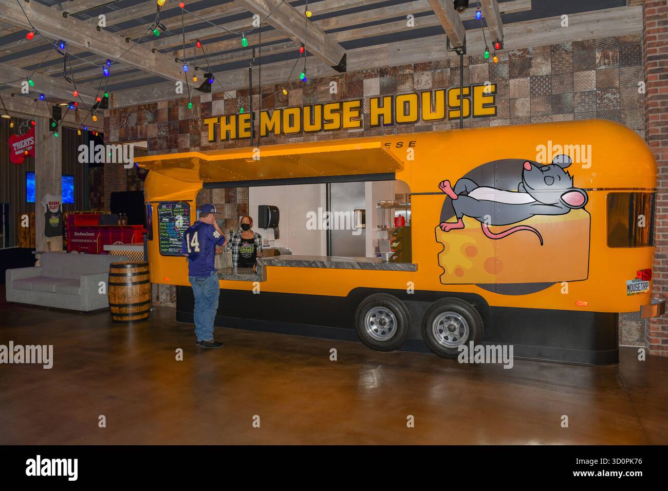Nevada USA 5. September 2021 das Mouse House ist ein farbenfroher Food Truck in der Dawg House Bar im berühmten Resorts World Las Vegas Stockfoto