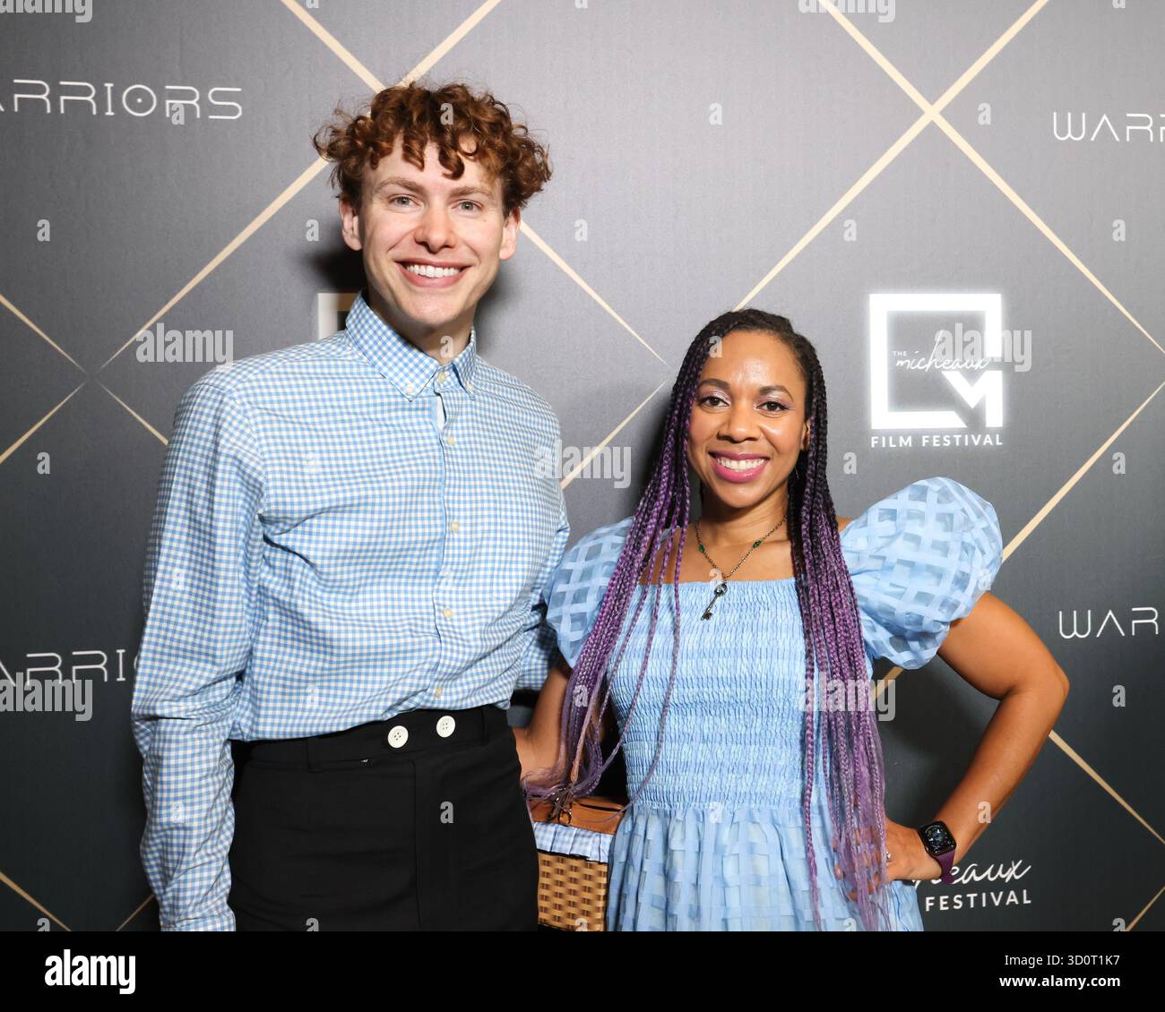 Los Angeles, Kalifornien, USA. Oktober 2025. Bruce Merkle und Tiffany Sutton bei der Eröffnungsgala des Micheaux Film Festivals im Culver Theater in Culver City, Kalifornien. Quelle: Sheri Determan/Alamy Live News Stockfoto