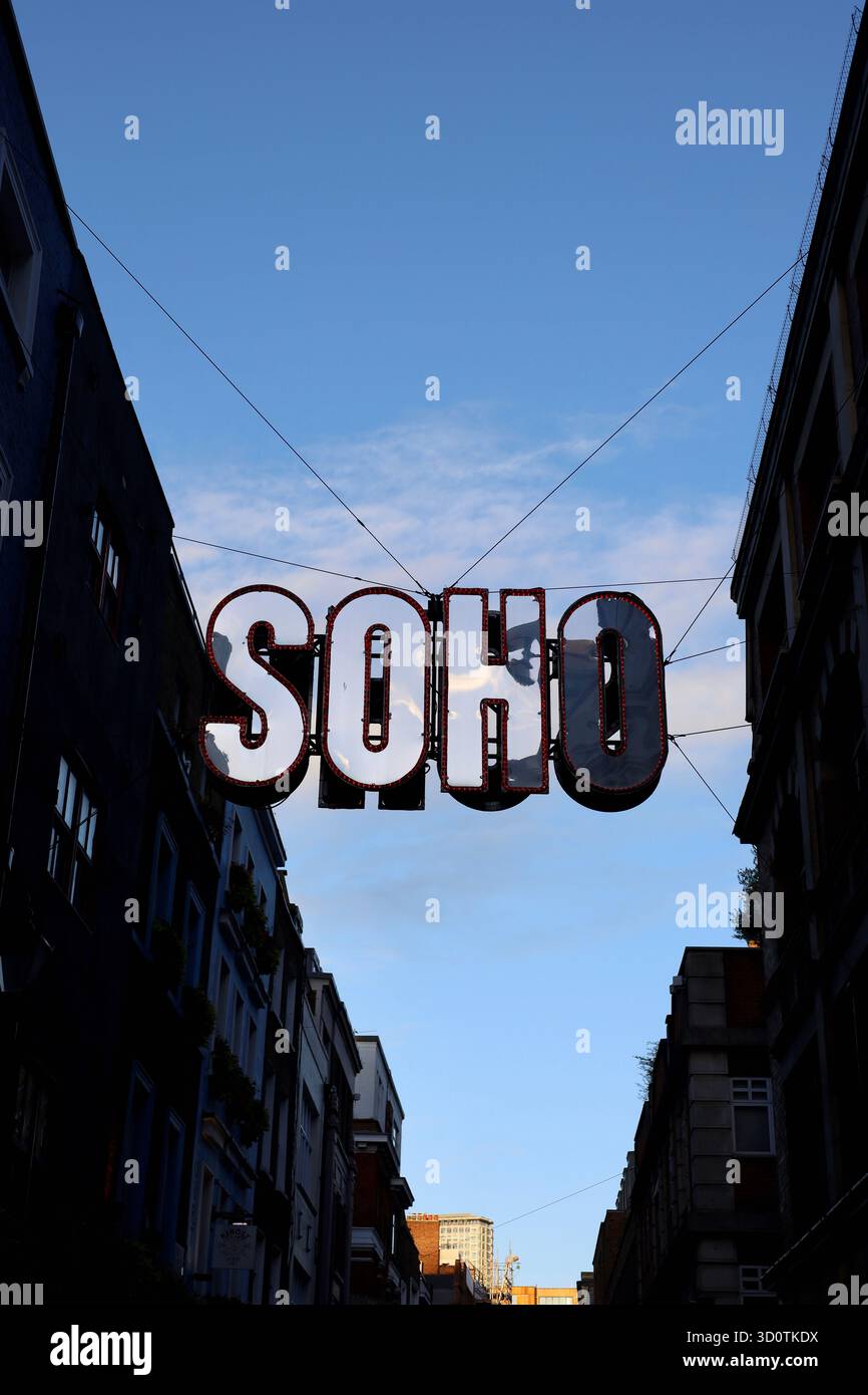 Soho Street Schild bei Sonnenuntergang in London, Großbritannien Stockfoto
