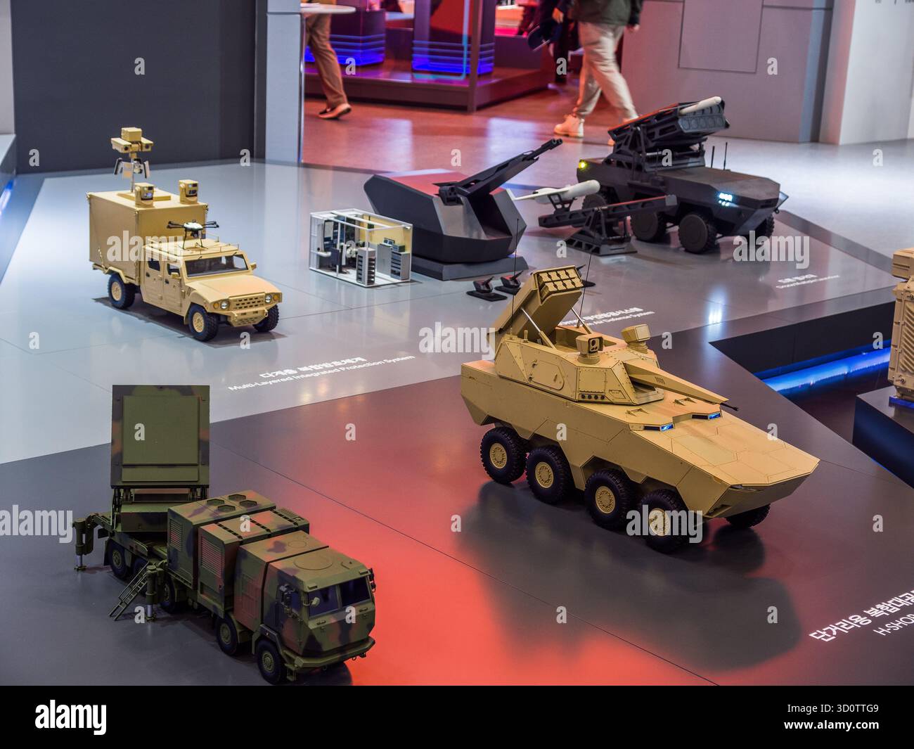 Goyang, Südkorea – 23. Oktober 2025: Hanwha Aerospace Kurzstreckensystem mit integriertem Luftverteidigungssystem und H-SHORAD-Fahrzeug Stockfoto