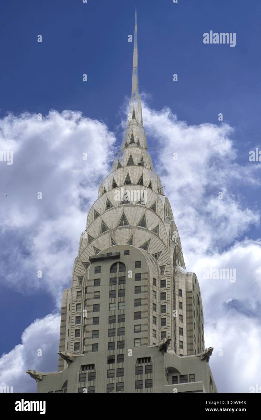 Crysler Building, 1930 im Art déco-Stil erbaut, Cloudy Sky, New York City, USA Stockfoto
