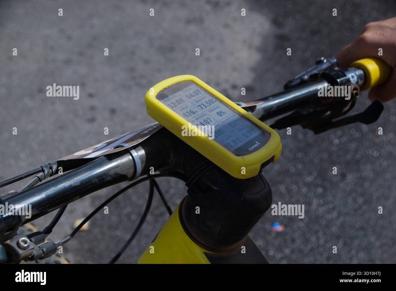 GPS-Unterstützung für folgende Fahrräder, Titán de la Mancha, Puerto Lápice, Ciudad Real, Castilla la Mancha, Spanien Stockfoto
