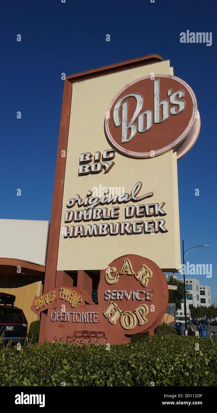 Los Angeles, Kalifornien, USA 20. Oktober 2025 Bobs Big Boy Sign am 20. Oktober 2025 in Los Angeles, Kalifornien, USA. Foto: Barry King/Alamy Stock Photo Stockfoto
