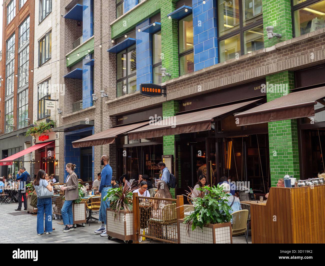 Dishoom Restaurant in der Kingly Street im West End, Westminster, London, England, Großbritannien Stockfoto