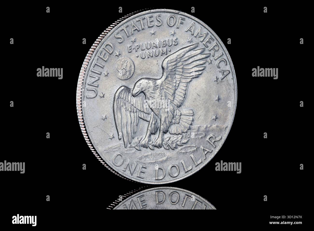 1974 eine Dollar-Münze der Vereinigten Staaten von Amerika zum Gedenken an die Mondlandungsmission Apollo 11. Stockfoto