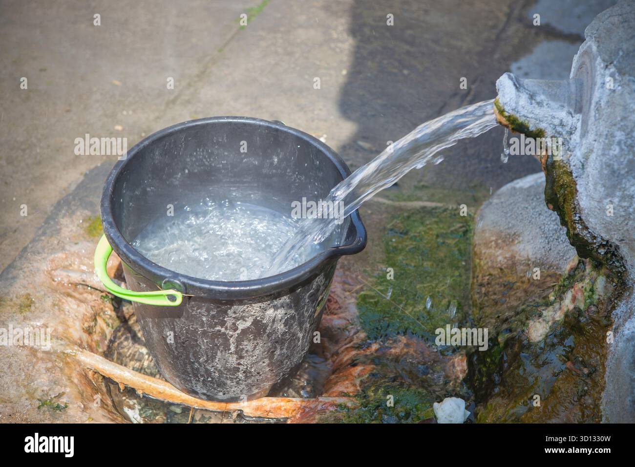 Wie Burgas Thermalwasser, heiße Quellen im historischen Zentrum von Ourense, Galicien, Spanien. Unterer Abschnitt Stockfoto