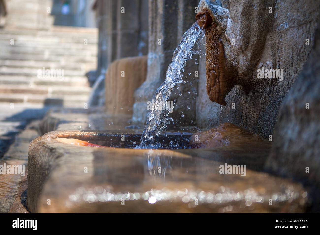 Wie Burgas Thermalwasser, heiße Quellen im historischen Zentrum von Ourense, Galicien, Spanien. Unterer Abschnitt Stockfoto