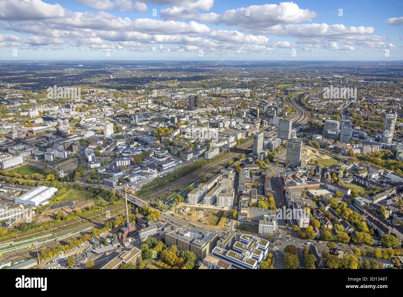 Luftaufnahme, Baustelle neues Literaturviertel für Büros und Wohnungen zwischen Sachsenstraße und Bert-Brecht-Straße, S-Bahn-Parkplatz Stockfoto