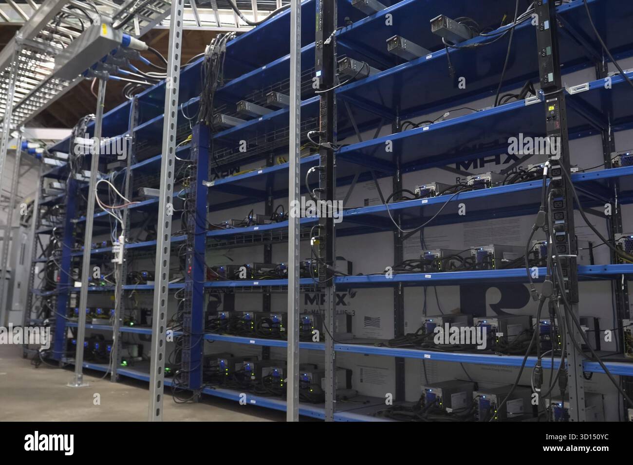 Eine Bergbaufarm, Videokarten und eine asiki-Bergbaufarm Stockfoto