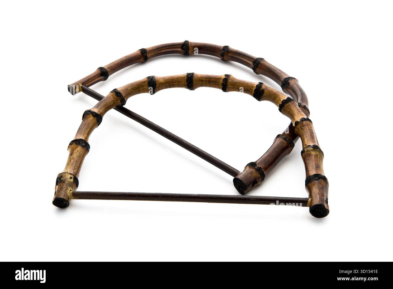 Objekt auf weiß – Bambusgriffe für Tasche Stockfoto