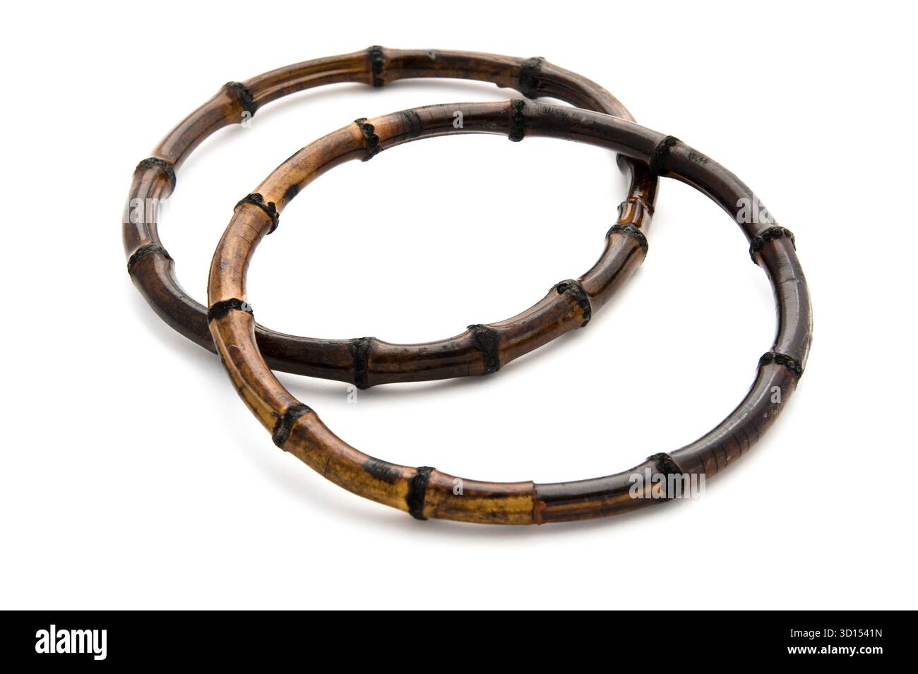 Objekt auf weiß – Bambusgriffe für Tasche Stockfoto