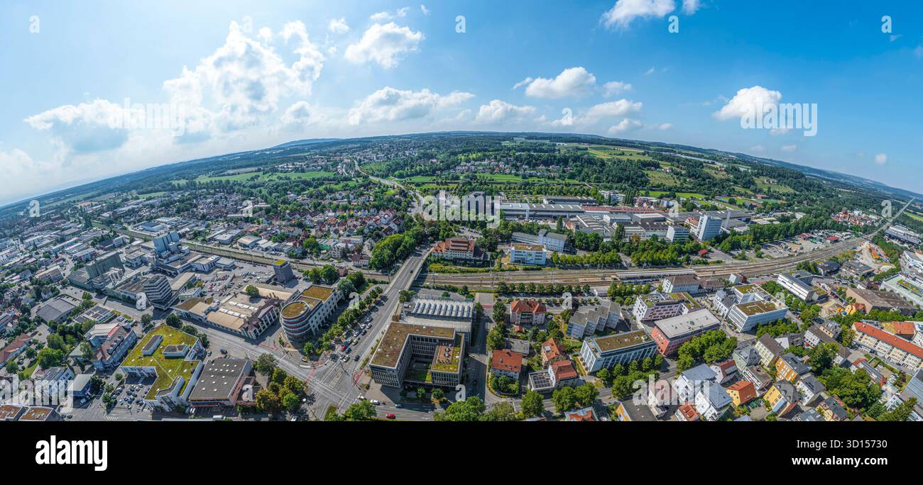 Ravensburg, zentrale Stadt der Region Bodensee-Oberschwaben aus der Vogelperspektive Stockfoto