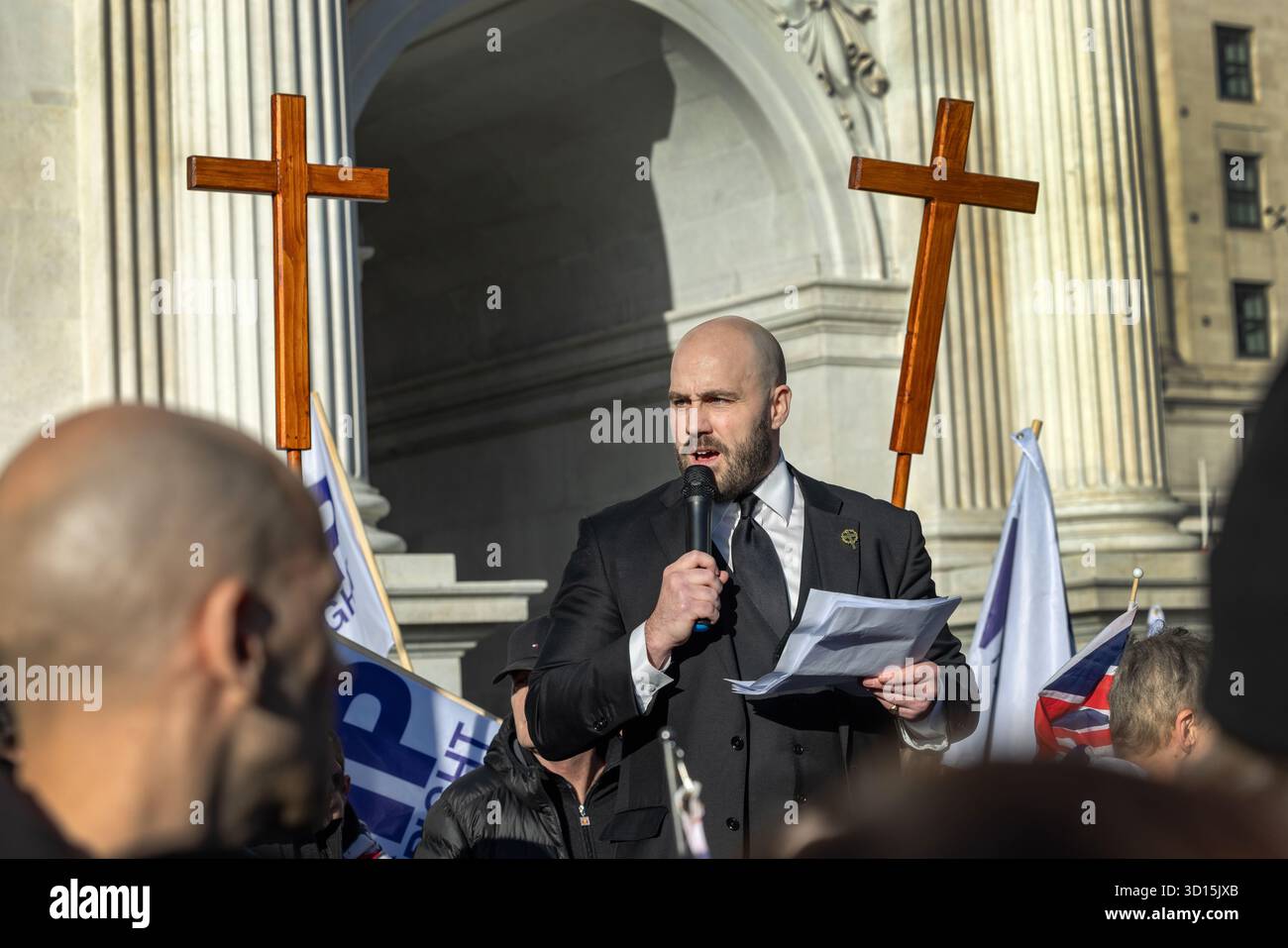 Nick Tenconi, Parteichef der UKIP, spricht am 25. Oktober 2025 bei einer Kundgebung in Marble Arch im Zentrum Londons. Stockfoto