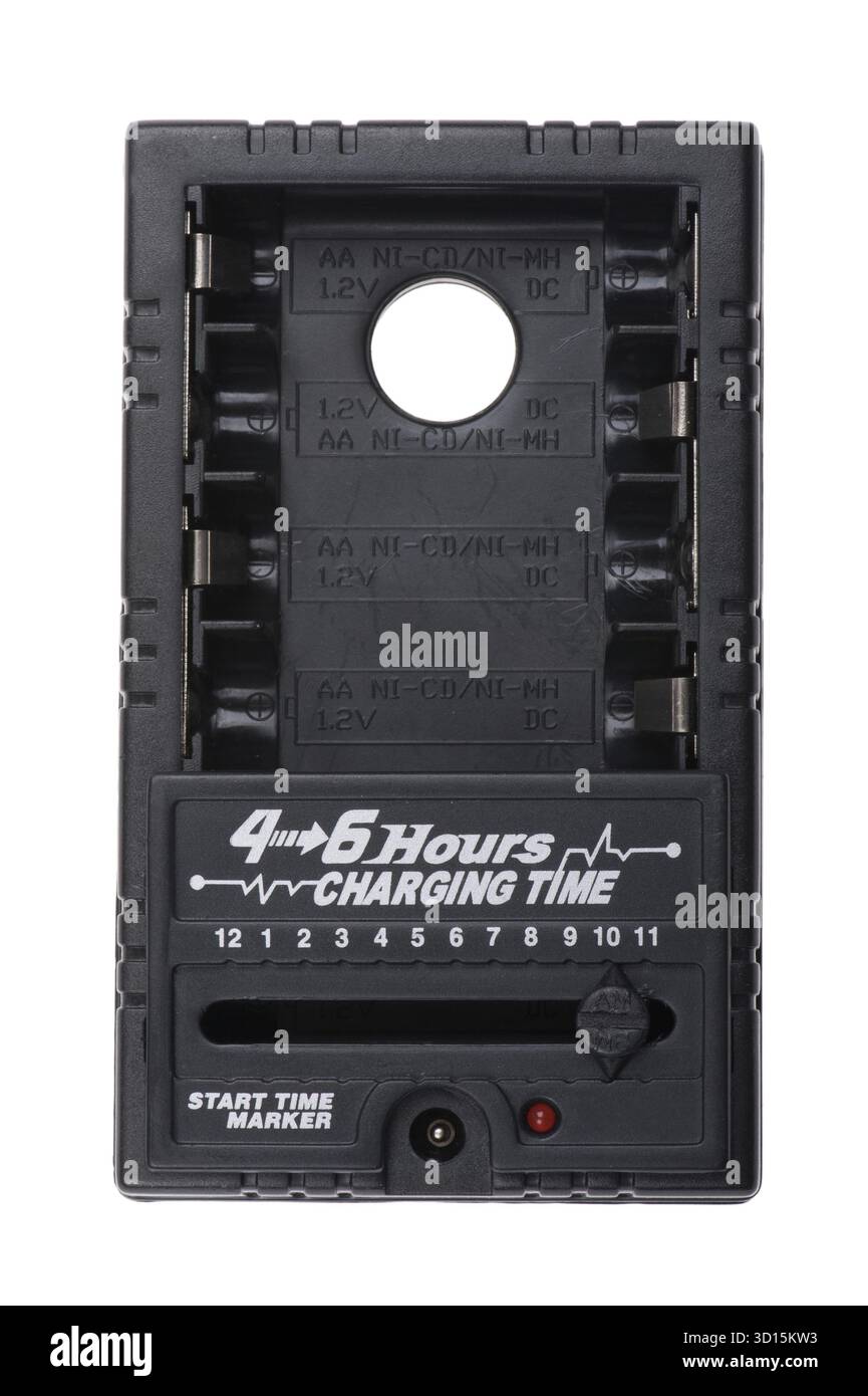Objekt auf weiß – Ladegerät für wiederaufladbare Akkus Stockfoto